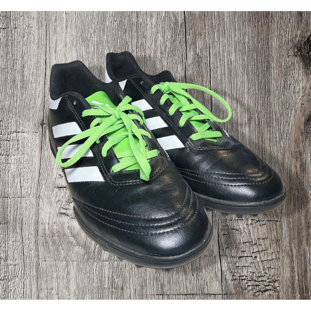 ADIDAS SGC 753002 SOCCER CLEATS, MEN'S SIZE US 9 BLACK NEON GREEN